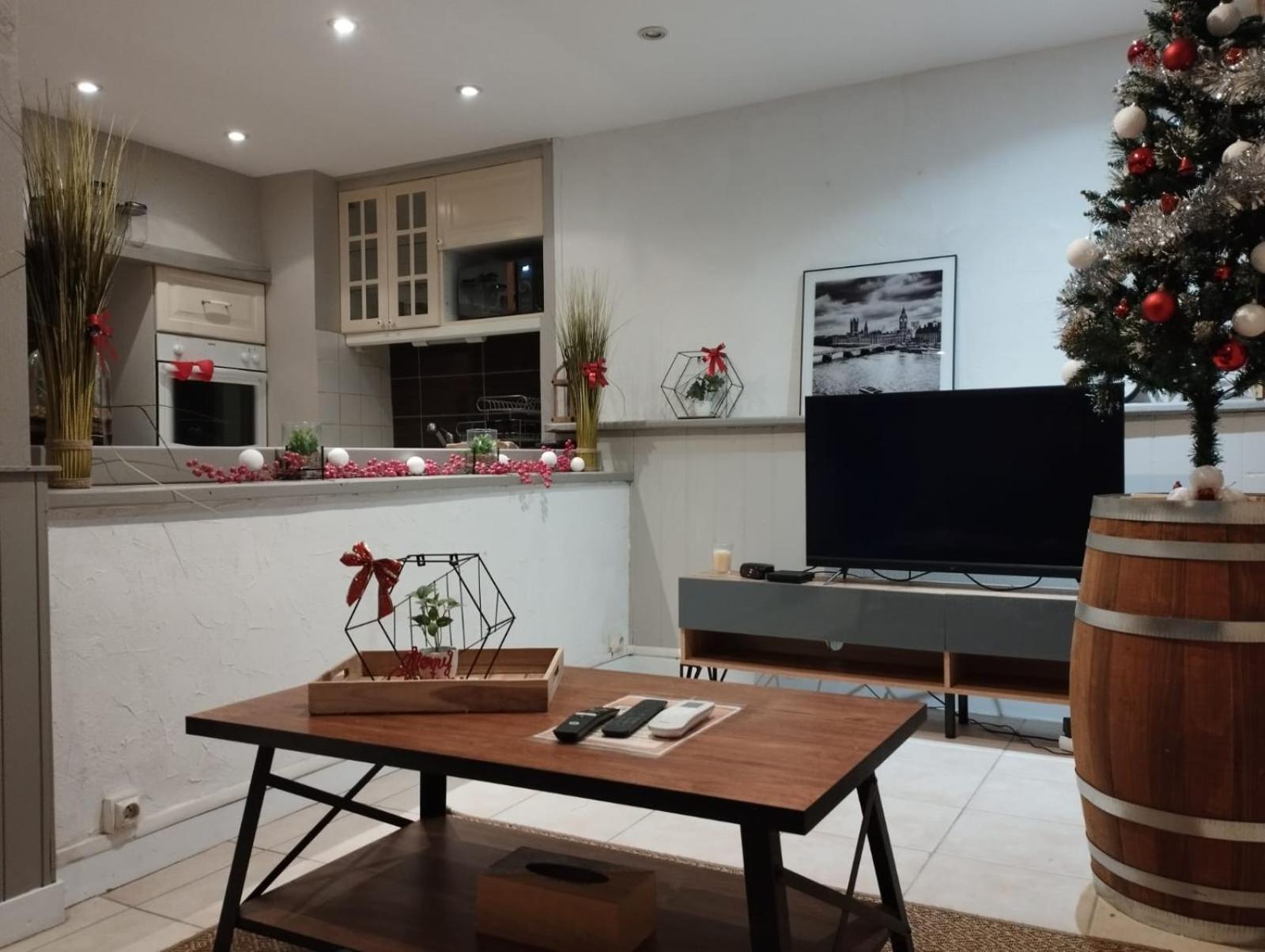 Les 4 Chenes - T2 Refait A Neuf Apartamento Le Pont-de-Beauvoisin Exterior foto